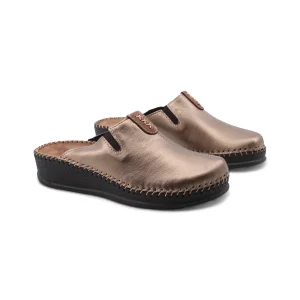 Ciabatta in pelle laminata da donna