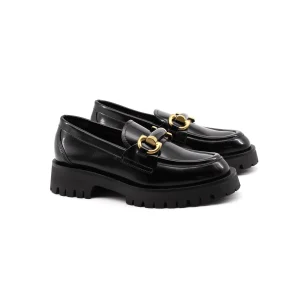 Mocassino donna in vernice con morsetto