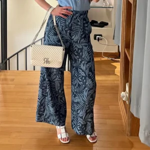 Pantalone morbido floreale blu-DISTINTO