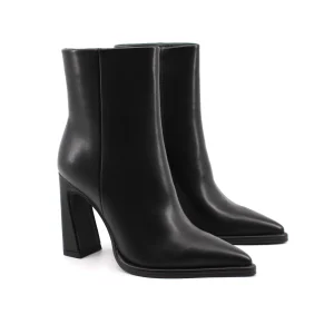 Stivaletto a punta donna con tacco alto