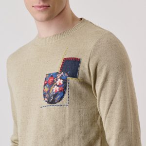 Maglioncino Bottonato Sabbia con Taschino ricamato in tessuto V2