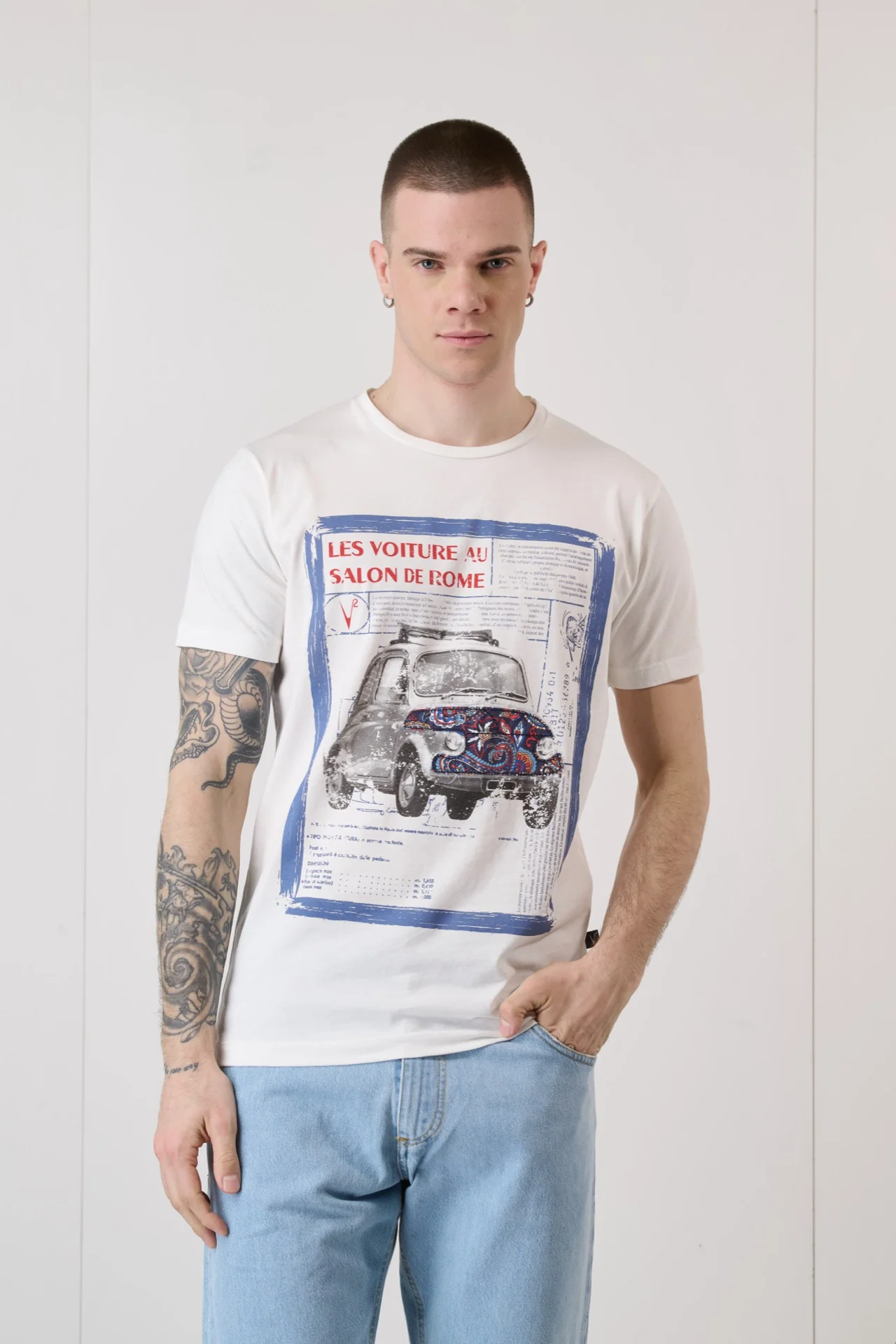 T-Shirt Bianca con Stampa Motori Vintage e inserto in tessuto V2 - immagine 3