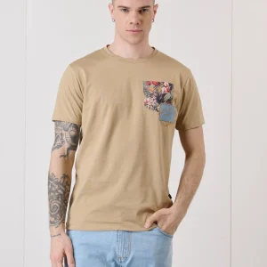 T-Shirt Sabbia con Taschino e Patch ricamato in tessuto V2