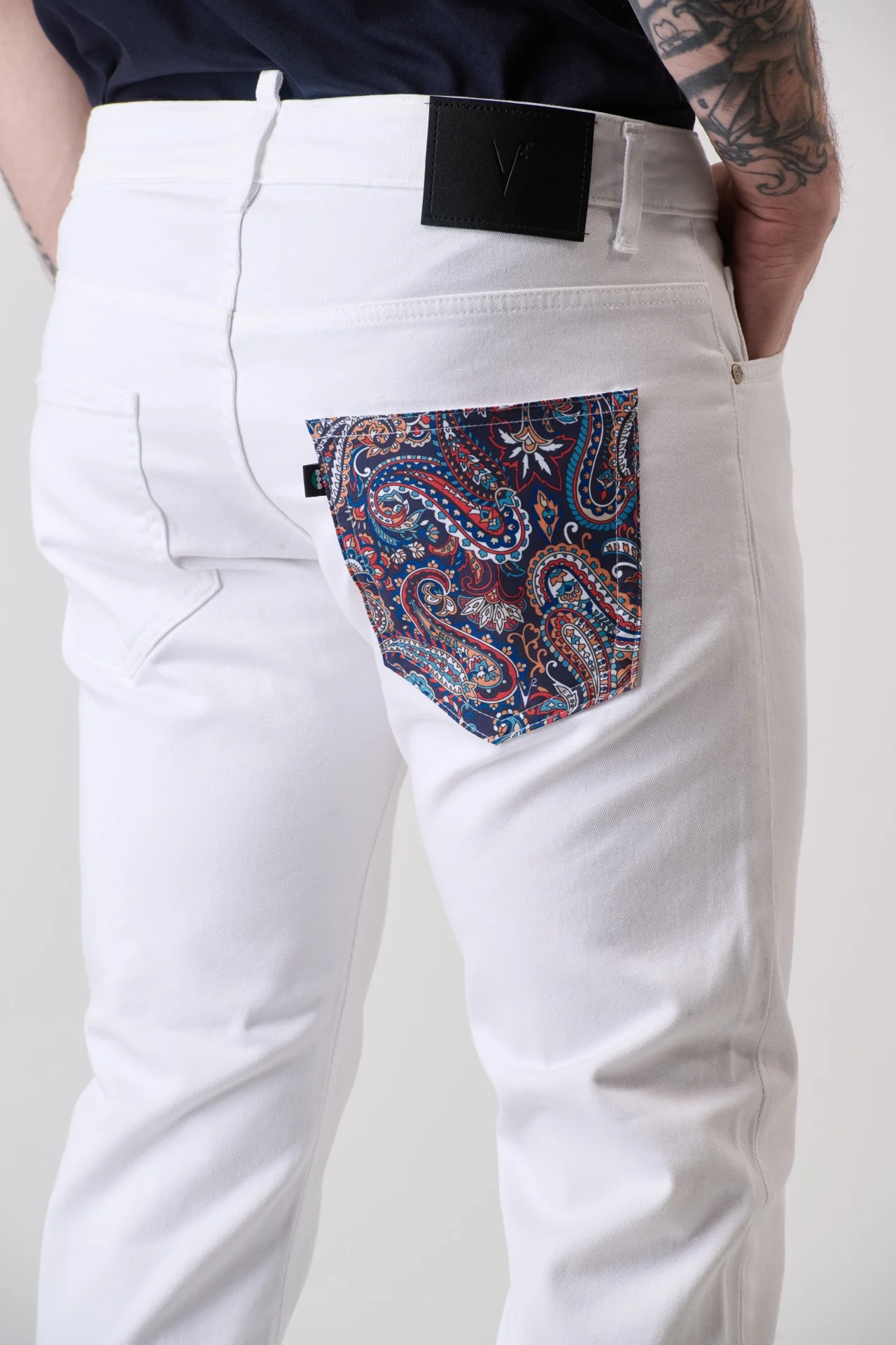 NEW YORK - Pantalone Slim Fit - Bianco con tasca in tessuto V2 - immagine 4