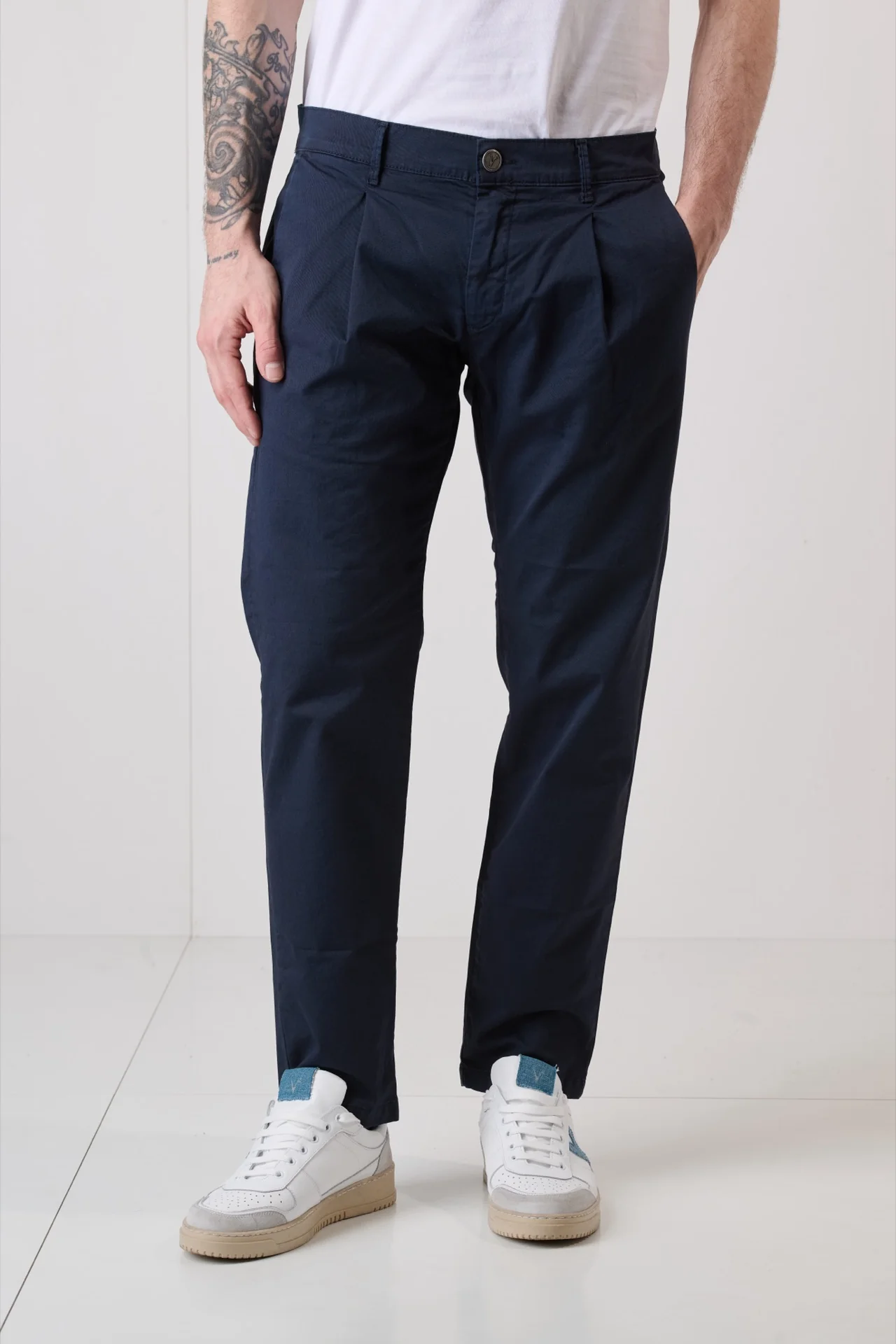 ROMA - Chino in cotone Blu con doppia pence e salpa in tessuto V2