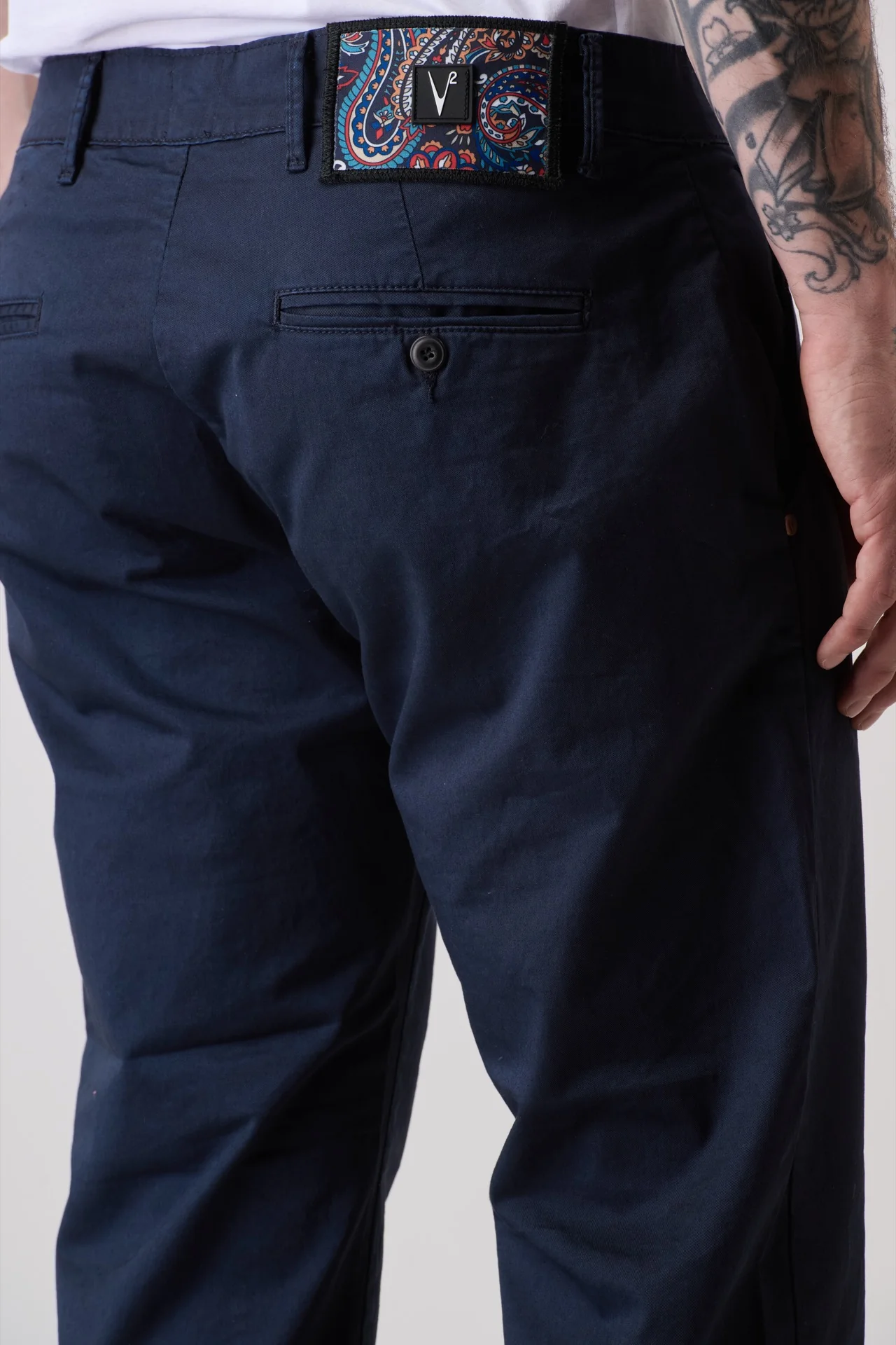 ROMA - Chino in cotone Blu con doppia pence e salpa in tessuto V2 - immagine 5