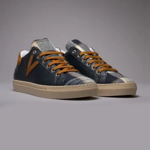 OLYMPIC - Sneakers a suola bassa in pelle martellata Blu con linguetta in tessuto Scozzese