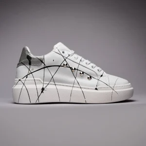 VEGA - Sneakers a suola alta Bianca retro Pixel Argento con borchie e schizzi di vernice