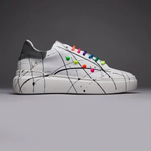 VEGA - Sneakers a suola alta Bianca retro Catarifrangente con lacci e borchie Multicolor e schizzi di vernice