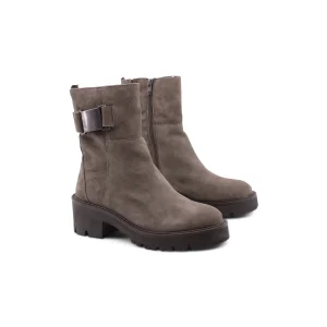 Combat boot scamosciato da donna