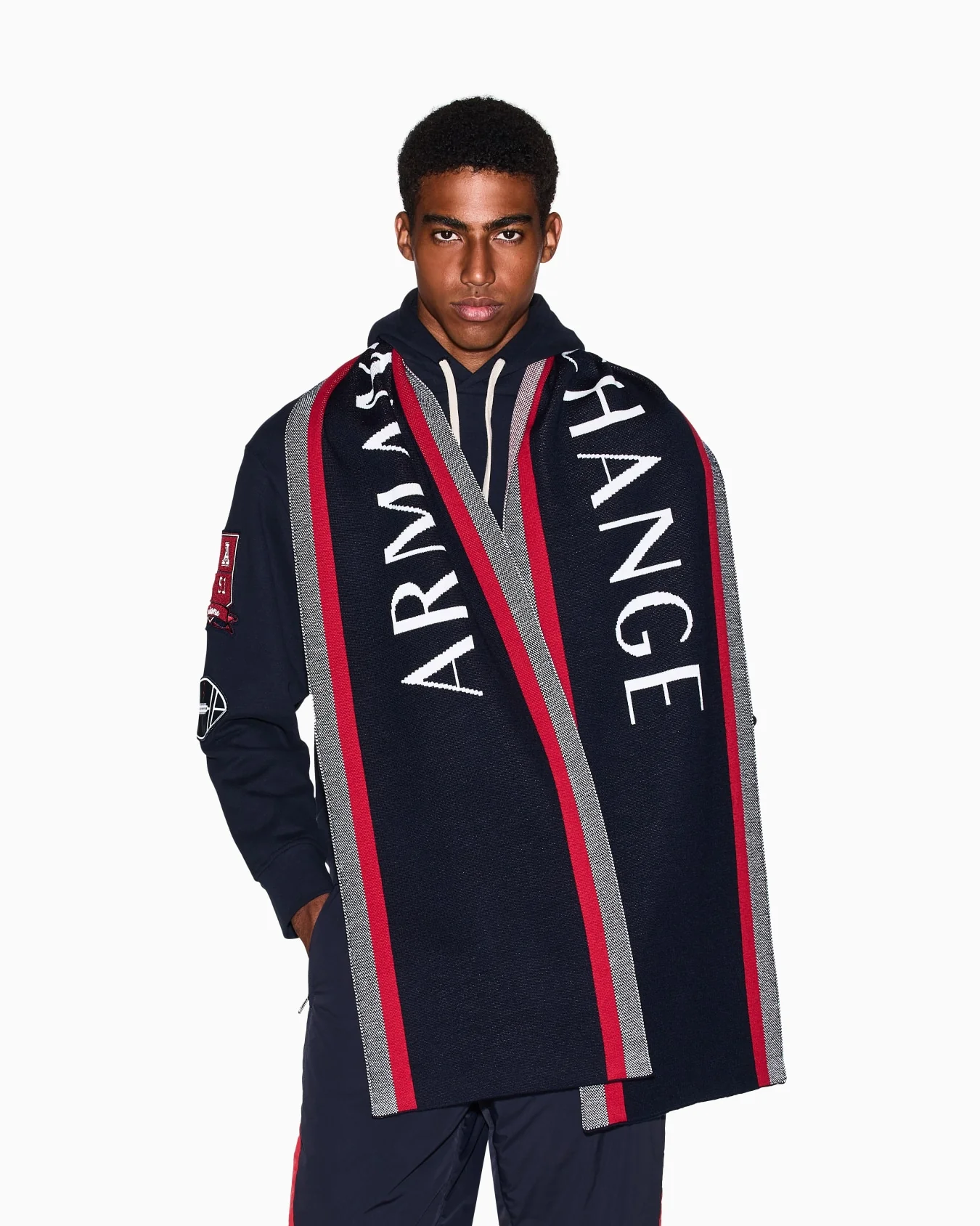 Armani Exchange Sciarpa uomo blu con bande a contrasto - immagine 4