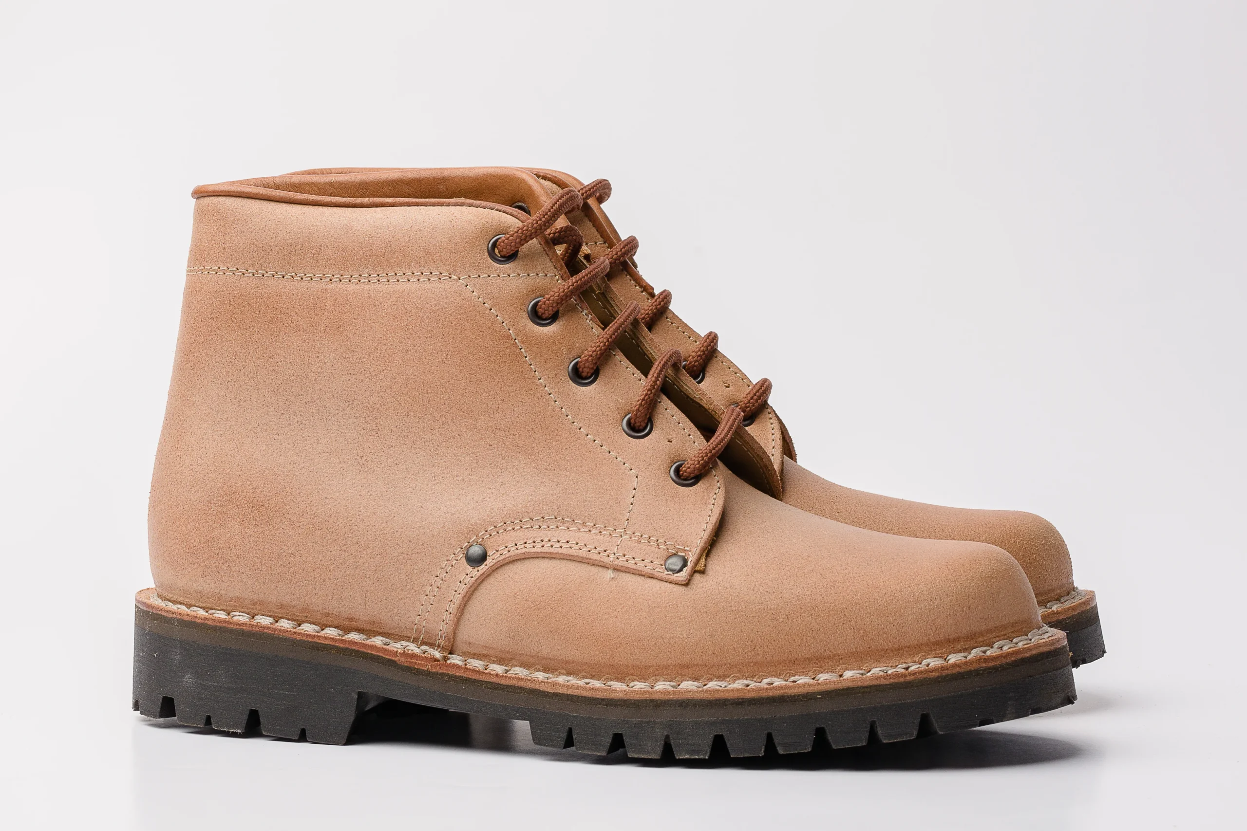 Scarponcino in vacchetta a pezzo unico