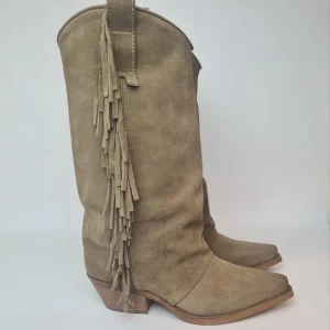 Stivali texani in camoscio con frange color tortora