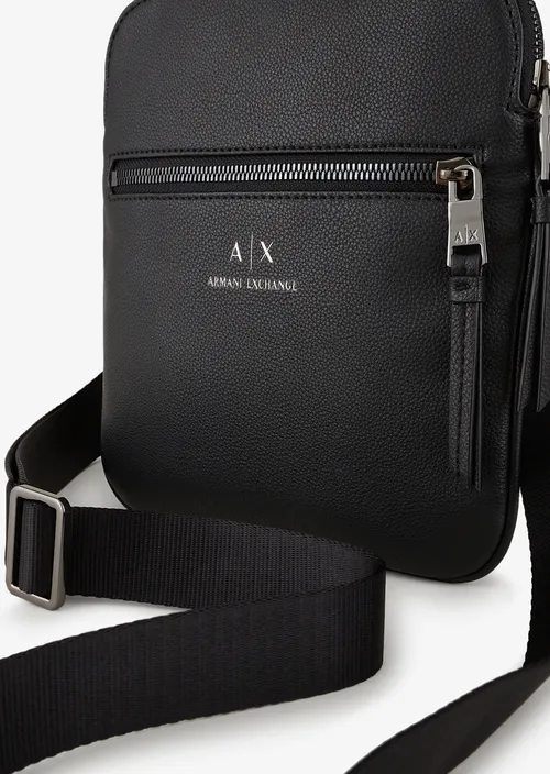 Armani Exchange Tracolla nera con tasca esterna - immagine 2