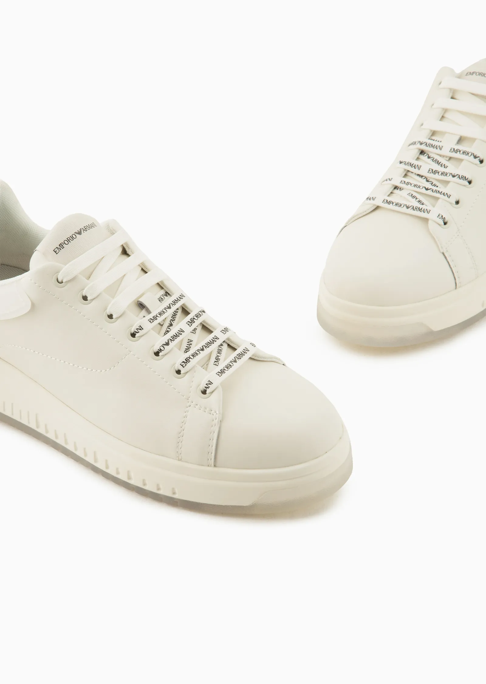 Sneakers in pelle con retro semitrasparente e suola zigrinata - immagine 2